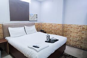Roomshala 127 Mannat Stay