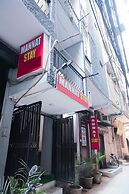 Roomshala 127 Mannat Stay
