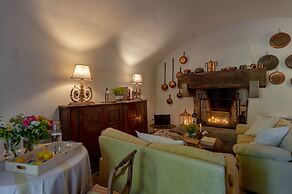 Massimago Wine Tower