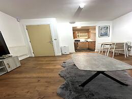 Urban Oasis 2-bed En-suite Apt in Birmingham