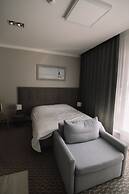 Merepargi ApartHotel & Cafe