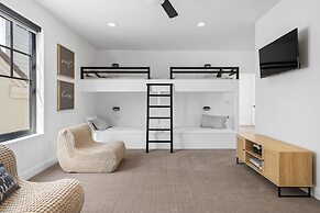 Desert Gem 7 Bedroom Home