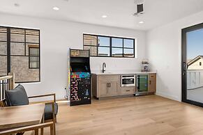 Desert Gem 7 Bedroom Home