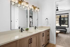 Desert Gem 7 Bedroom Home