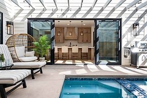 Desert Gem 7 Bedroom Home