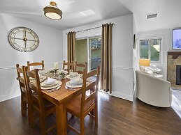 37c Hidden Creek Mountain Getaway! 3 Bedroom Condo by RedAwning