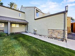 37c Hidden Creek Mountain Getaway! 3 Bedroom Condo by RedAwning