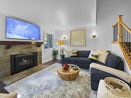 37c Hidden Creek Mountain Getaway! 3 Bedroom Condo by RedAwning