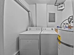 37c Hidden Creek Mountain Getaway! 3 Bedroom Condo by RedAwning