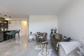 Carmen - 2 Bedroom Apartment - Downtown