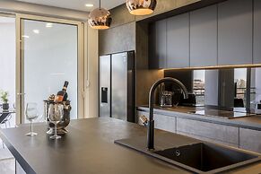 Carmen - 2 Bedroom Apartment - Downtown