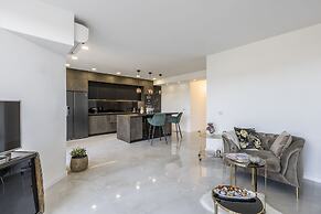 Carmen - 2 Bedroom Apartment - Downtown