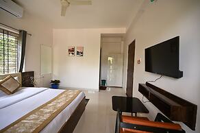 Clover Villa Hotels