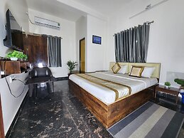 Clover Villa Hotels