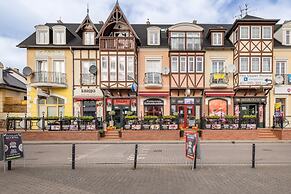 Promenada Apartment Mielno by Renters