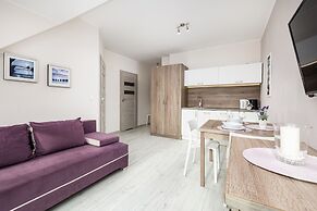 Nadbrzeżna Apartament by Renters