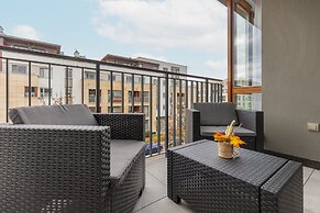 Sarmacka Apartment Warsaw by Renters