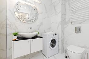 Sarmacka Apartment Warsaw by Renters