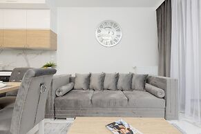 Sarmacka Apartment Warsaw by Renters