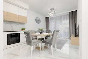 Sarmacka Apartment Warsaw by Renters