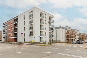 Sarmacka Apartment Warsaw by Renters