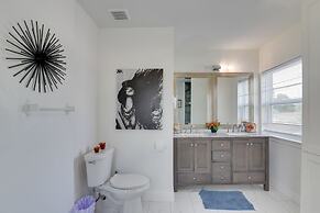 Eclectic Houston Home w/ Pool Table, 5 Mi to Dtwn
