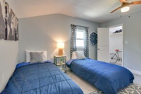Eclectic Houston Home w/ Pool Table, 5 Mi to Dtwn