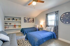 Eclectic Houston Home w/ Pool Table, 5 Mi to Dtwn