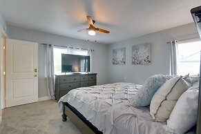 Eclectic Houston Home w/ Pool Table, 5 Mi to Dtwn