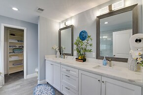 Eclectic Houston Home w/ Pool Table, 5 Mi to Dtwn