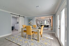Eclectic Houston Home w/ Pool Table, 5 Mi to Dtwn