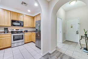 2 Mi to Animal Kingdom: Kissimmee Resort Condo!