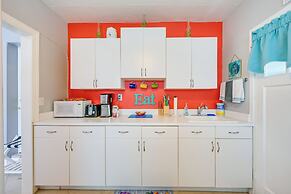 Sunny Bonita Springs Apt w/ Pool, Hot Tub + Lanai