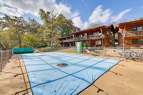Table Rock Lake Gem With Pool Access!