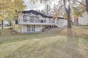 Powell Home w/ Fire Pit - 5 Mi to Columbus Zoo!