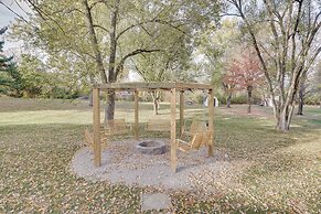 Powell Home w/ Fire Pit - 5 Mi to Columbus Zoo!
