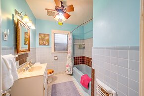 Charming Tusla Home ~ Half-mi to Expo Square!