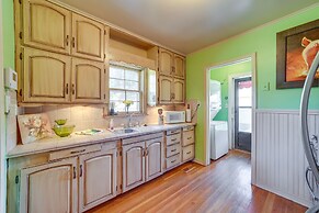 Charming Tusla Home ~ Half-mi to Expo Square!