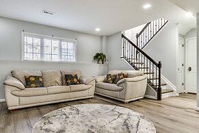 Cozy Ohio Home - Deck, Arcade Games & Near Golfing