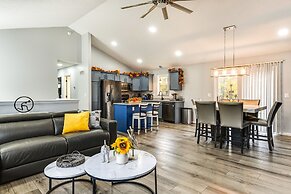 Cozy Ohio Home - Deck, Arcade Games & Near Golfing