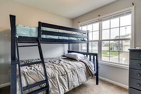 Cozy Ohio Home - Deck, Arcade Games & Near Golfing