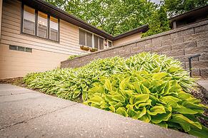 Pet-friendly St Paul Home: Fireplace & Office Area