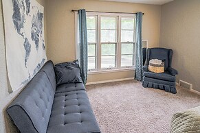 Pet-friendly St Paul Home: Fireplace & Office Area
