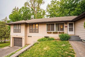 Pet-friendly St Paul Home: Fireplace & Office Area