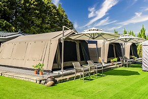 L.M.S B&B GLAMPING