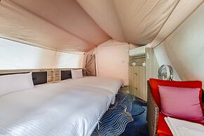 L.M.S B&B GLAMPING