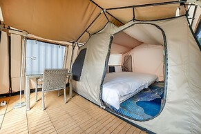 L.M.S B&B GLAMPING