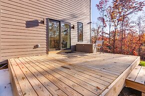 Modern Berkeley Springs Cabin w/ Private Hot Tub!