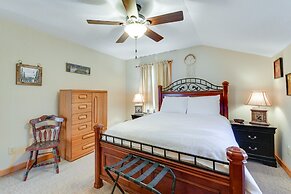 Rustic Cabin on Hemphill Creek w/ Fire Pit & Grill