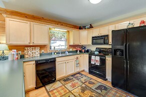 Rustic Cabin on Hemphill Creek w/ Fire Pit & Grill